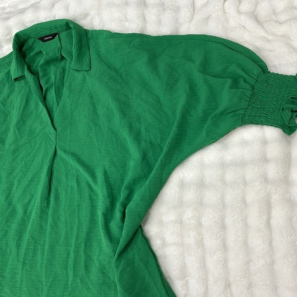 Women's blouse green color 100% polyester - Picture 2 of 3